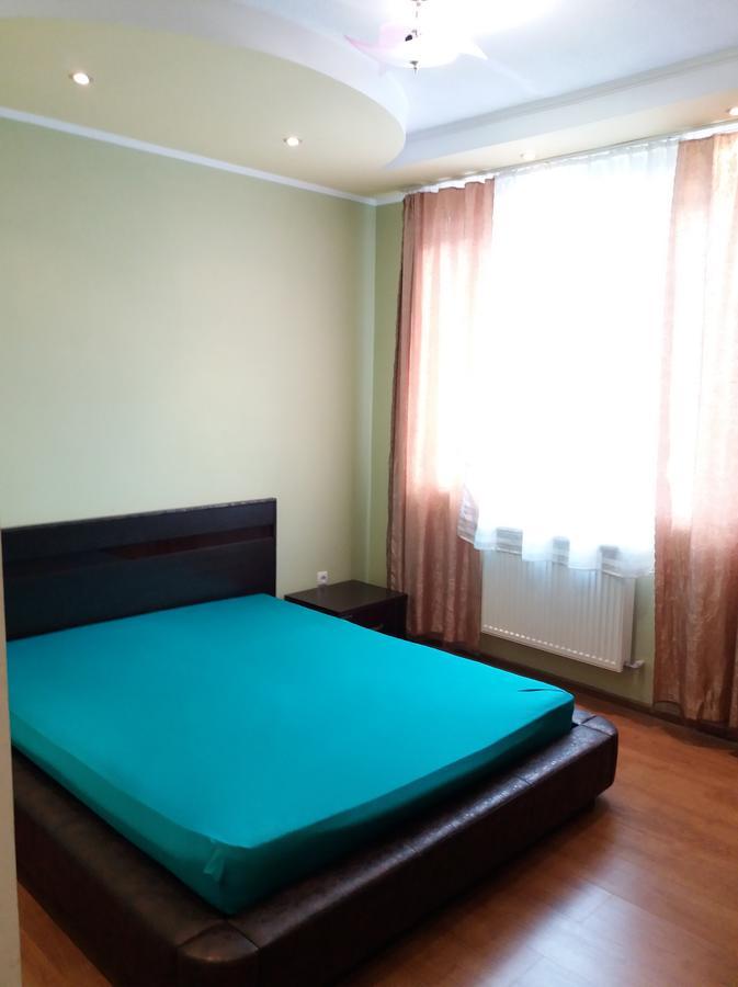 3-К Квартира Apartman Ivano-Frankivszk Kültér fotó