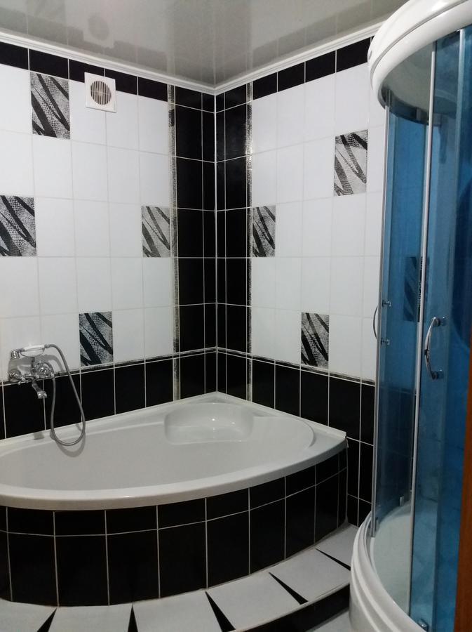 3-К Квартира Apartman Ivano-Frankivszk Kültér fotó